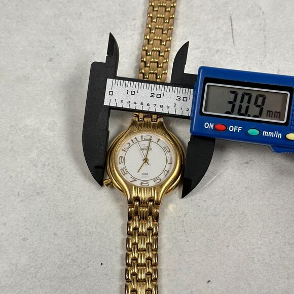 VTG Timex Watch Womens 30mm Round White Dial Gold Tone Indiglo New Battery - Picture 13 of 15